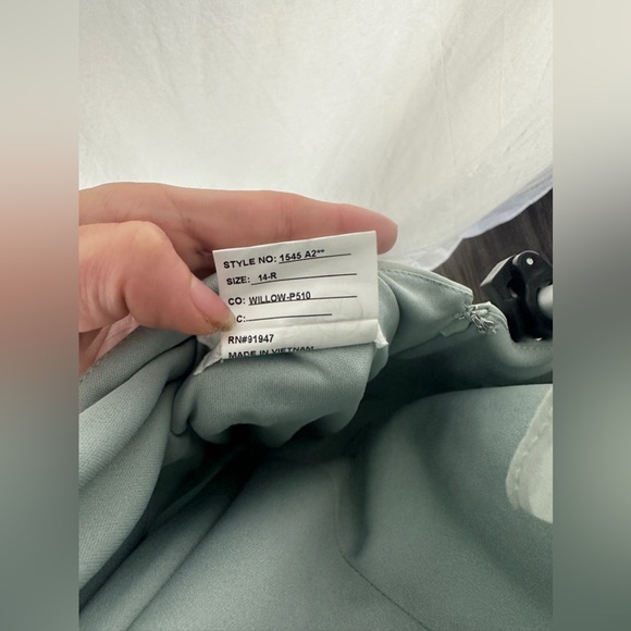 After Six Backless Halter Green Evening Gown Size 14R NWT - Picture 9 of 14